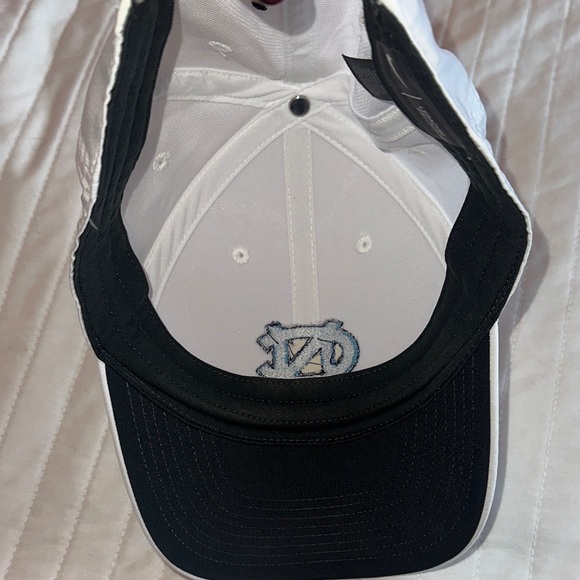 UNC Chapel Hill Hat - Picture 4 of 4